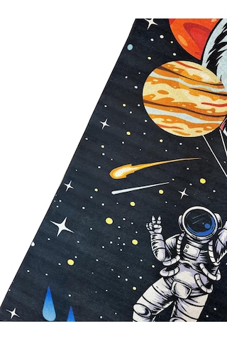 Çocuk Odası Halısı Astronot Uzay Desenli Siyah Dijital Baskı Kaymaz Makinede Yıkanabilir Oyun Halı Siyah