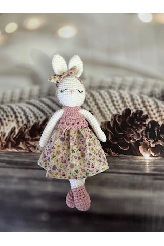 Amigurumi Tavşan Oyuncak