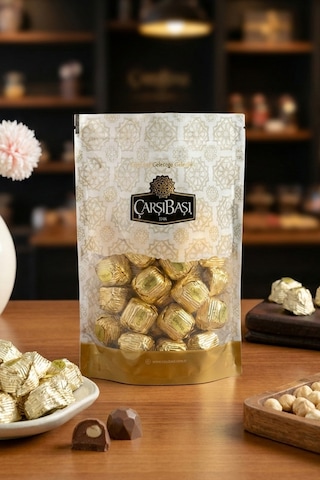 Yaldızlı Kristal Fındıklı Sütlü Çikolata Gold 1kg