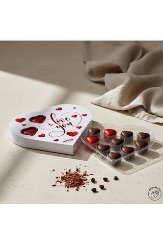 Nutat - I Love You Kutulu Fındık Kremalı Hediye Kalp Çikolata 135 Gr.