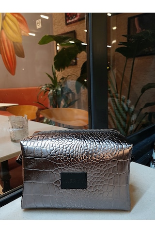 Meryy Collection Rugan Suni Deri Görünümlü Makyaj Çantası