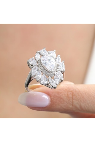 Mia Vento Effective Diamond İstanbul İhtişamı Işıltılı Gümüş Yüzük