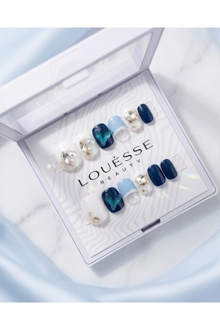 Louésse Blue Butterfly Chic Takma Tırnak 12 Li Lacivert Beyaz Taşlı Kelebek Nail