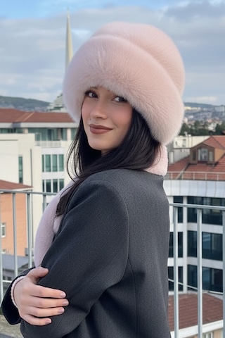 Mollycrush Peluş Bucket Kalpak Atkı Eldiven 3'lü Set Kadın Kışlık Suni Kürk Pembe 3'lü Takım Pembe