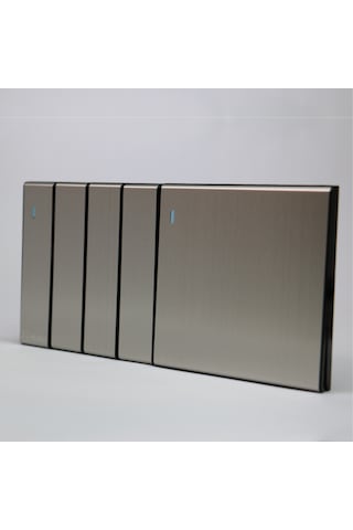 MERALLI INOX 4'lü vavien anahtar, hakiki fırçalanmış paslanmaz çelik, çerçevesiz 86×86 Modüler kasa dahil