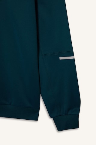 Defacto Defactofit Standart Fit Bisiklet Yaka Sporcu Sweatshirt F2379ax25wngn1040 Yeşil