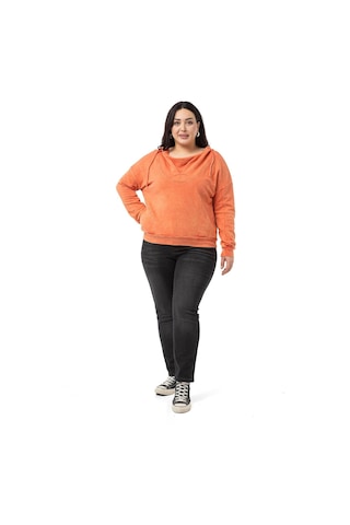 Büyük Beden Degaje Kapüşonlu Yaka Cepli Parça Boyalı Üç İplik Turuncu Sweatshirt-turuncu Turuncu
