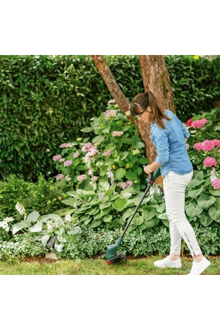 Bosch Easyrotak 32-235 Çim Biçme Makinesi + Easygrasscut 23 Kenar Kesme Makinesi + Çelik Budama Makası
