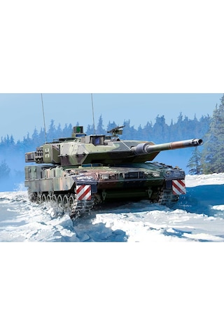 Revell Maket Model Kit Leopard 2a7v 3355