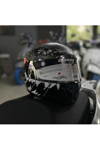 Sway 820 Full Face Aynalı Vizör Kapalı Motosiklet Kaskı M Beden Monster Model Gri - Kırmızı