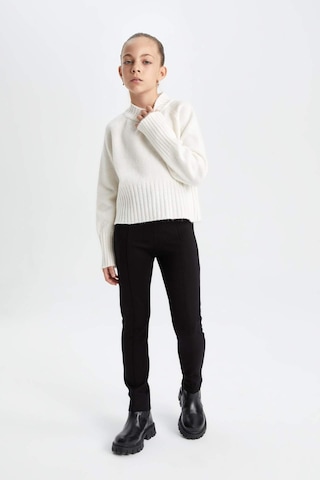 DeFacto Kız Çocuk Uzun Boy Düz Paça Siyah Tayt A5088A824AUBK81 Siyah