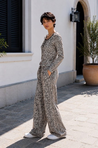 Alexandergardi Leopar Desenli Bol Kesim Pantolon Bluz Takım