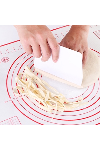 Konesam Kırmızı 50x40cm Ölçülü Silikon Hamur Hazırlama Matı - Fırın Ve Barbekü İçin Tekrarlı Kullanımlı Pastacılık Aracı Kırmızı