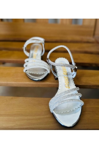 Gala Taş İşlemeli Çocuk Topuklu Ayk. Beyaz