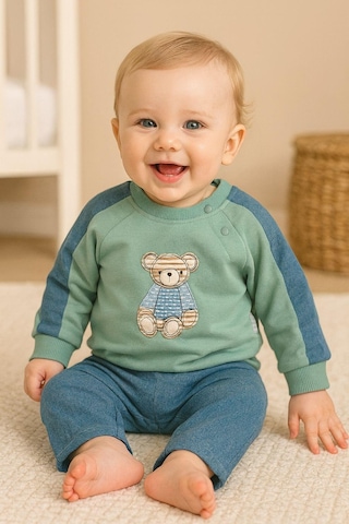 Algeria Bear Detaylı Omuzdan Çıtçıtlı Takım Yesil