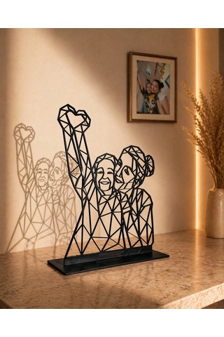 Kişiye Özel Fotoğraftan Geometrik Portre Masaüstü Dekor 20 Cm Diğer