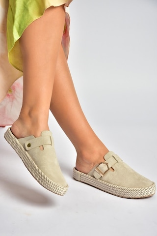 Fox Shoes Y596148402 Bej Süet Önü Kapalı Sapo Terlik