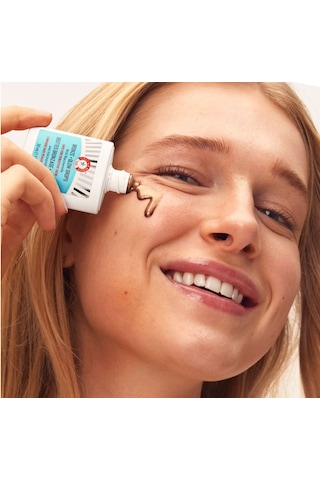 First Aid Beauty Bronze + Glow Drop - Niasinamidli Bronzlaştırıcı + Işıltı Verici Damlalar 30 Ml Diğer