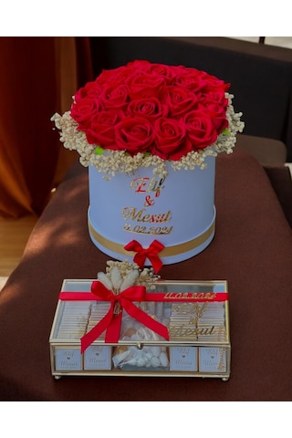 Lani Gold Söz Nişan Kız İsteme Çikolatası Ve İsteme Çiçeği Seti Altın - Gümüş Lani Gold Söz Nişan Kız İsteme Çikolatası Ve İsteme Çiçeği Seti Altın - Gümüş