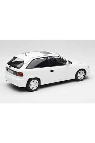 1:18 Norev 1991 Opel Astra F Gsı Blanc Casablanca