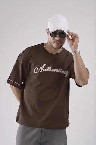 King Brich Oversize Kalıp Authenticity Nakış Detaylı Tişört Kahverengi
