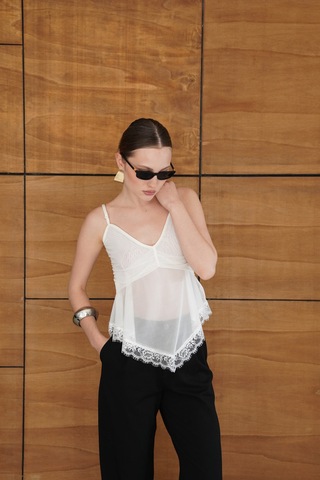 Verymoda D 2979 Askılı Dantel Detaylı Tül Bluz - D2979 Krem