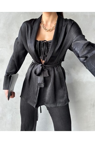 Fashion Cocktail Soft Yumuşak Saten Kumaşlı Büzgü Bağlama Lastikli Kroplu Ceketli Pantolonlu 3 Lü Takım Siyah