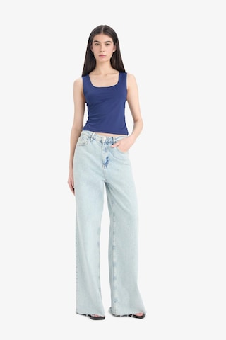 DeFacto Slim Fit Dar Kesim Basic Düz Kare Yaka Atlet C2622AX25SPNV42