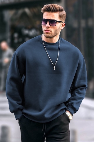 Madmext Bisiklet Yaka Oversize Şardonlu Basic Erkek Sweatshirt 6048 Lacivert