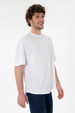 U.S. Polo Assn. Erkek Long Fit Bisiklet Yaka Beyaz Basic Tişört 50305988-VR013
