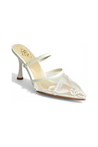 Fox Shoes Y752176315 Beyaz File Boncuk İşlemeli İnce Topuklu Kadın Ayakkabı