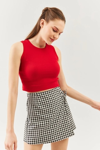 Butikgiz Kadın Sıfır Kol Bisiklet Yaka Vücuda Oturan %100 Pamuklu Kaşkorse Esnek Crop Bluz Kırmızı