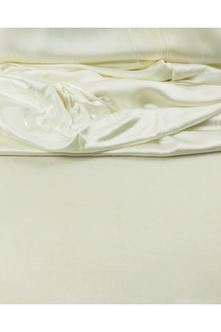 Kırık Beyaz Renkte Saten Kumaş En 130 Cm X Boy 120 Cm -10388 Beyaz