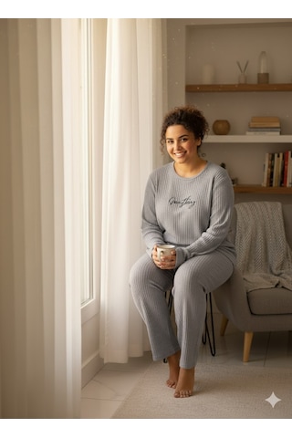 Kadın Gri Everything Pijama Takımı Gri