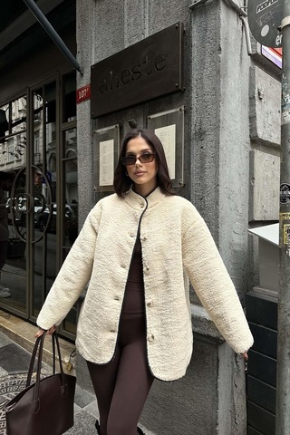 Myloore Bej Kadın Peluş Düğmeli Oversize Ceket Yumuşak Dokulu Mlb134