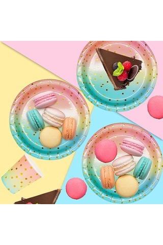 168 Parçalı Pembe Parti Malzemeleri, 24 Kişilik Tek Kullanımlık Tabaklar, Kağıt Tabaklar, Bardaklar, Peçeteler, Pipetler, Tahta Çatal Kaşıklar İçerir