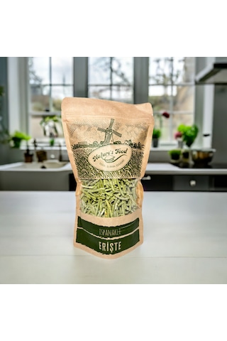 Ispanaklı Erişte 400gr Buğday Unu, Süt, Ispanak Püresi, Yumurta, Irmik, Tuz.