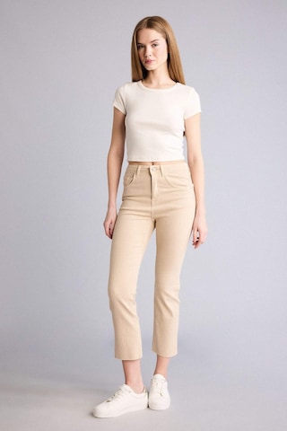 DeFacto Crop Flare Fit Yüksek Bel Bilek Boy Jean Pantolon E8017AX25SMBG737