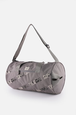 İcone Bag Unisex Spor Çanta Silindir Model, Baskılı, Ön Ve İç Cepli, Yan Saplı, Ayarlanabilir Omuz Askılı Gri