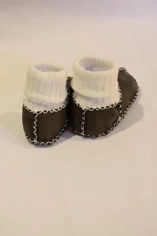 Adisia Bebek Yeşil Beyaz Çoraplı Kuzu Derisi Patik Yeşil 0 - 12 Ay