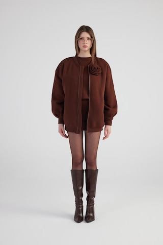 Holly Lolly Oversize Çıkarılabilir Gül Detaylı Astarlı Alexa Bomber Ceket Kahve