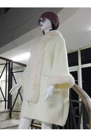 Bohem Stil İtalyan Angora Cepli Kapüşonlu Kürklü Kaban 85 Cm -8901 Ekru