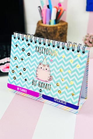 Yaşıyosun Bu Hayatı Tasarımlı Yeni Nesil Masa Üstü Planner 2 Sayfa Sticker Çok Renkli