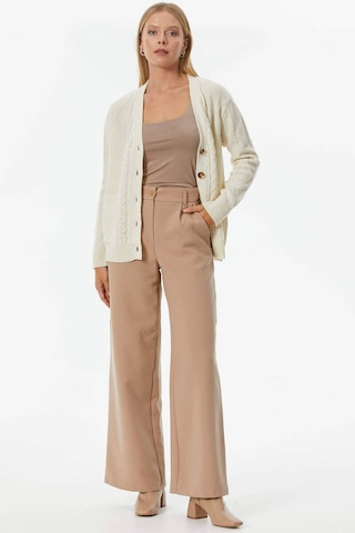 Düğmeli Saç Örgülü Triko Hırka - Kemik