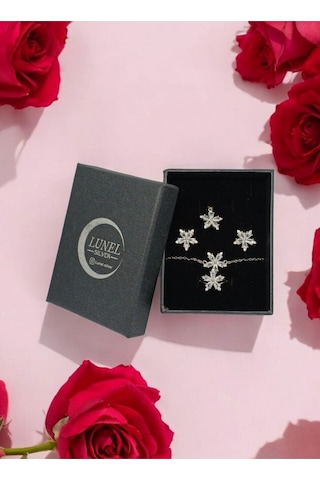 Çiçek Motifli Taşlı Gümüş Takı Seti 925 Ayar, Şık Ve Zarif Kadın Aksesuarı Gümüş