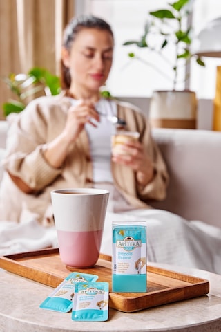 Apitera Gest Doğal Bal, Rezene, Nane, Kekik, Kakule, Zencefil Ve Propolis İçeren Takviye Edici 7 Li Saşe