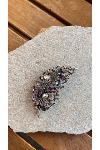 Taşlı Gümüş Yaprak Broş Çok Renkli
