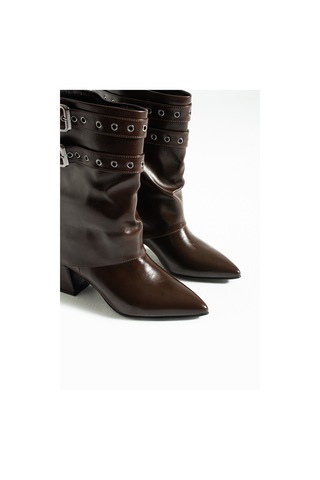 Duxal Shoes Jadira Kadın Toka Detaylı Sivri Burun Topuklu Çizme Bot Acıkahve
