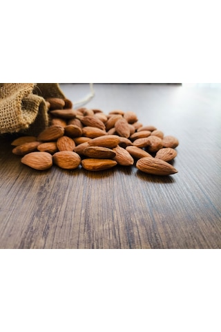 Zehre Çiğ Badem İçi 500 G