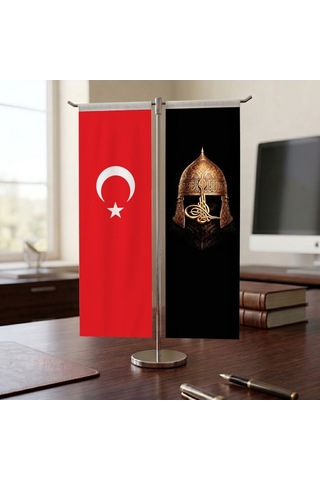 Fatih Sultan Mehmed Han Miğferi Ve Türk Bayrağı Kırlangıç T Tipi Masa Bayrak Takımı Diğer